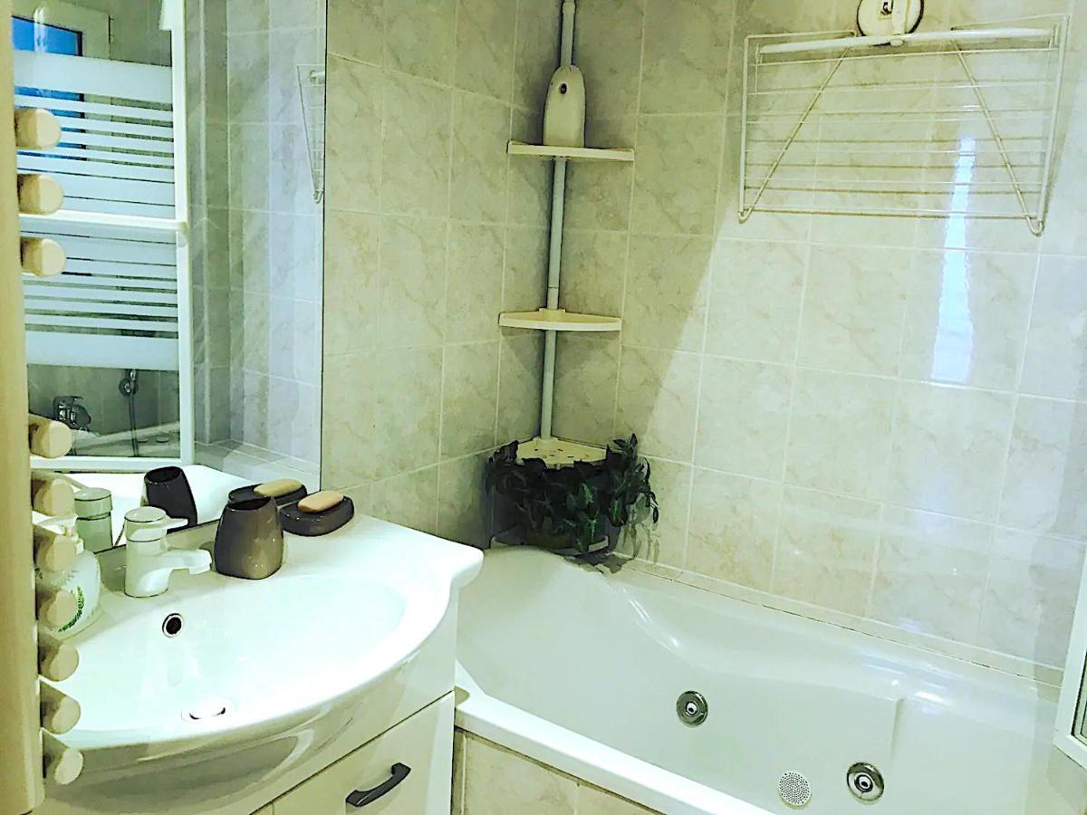 L'Appartement Orsel Paris Bagian luar foto